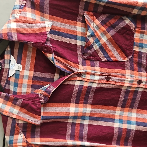 Ladies button down long sleeve flannel shirt ERROR on tag size see description - Picture 4 of 10